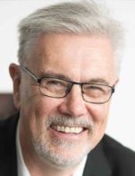 Simon Poole headshot