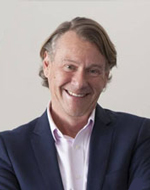 Stephen Simpson headshot